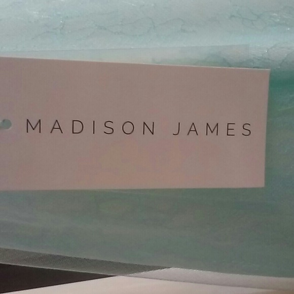 Prom gown - Picture 5 of 5